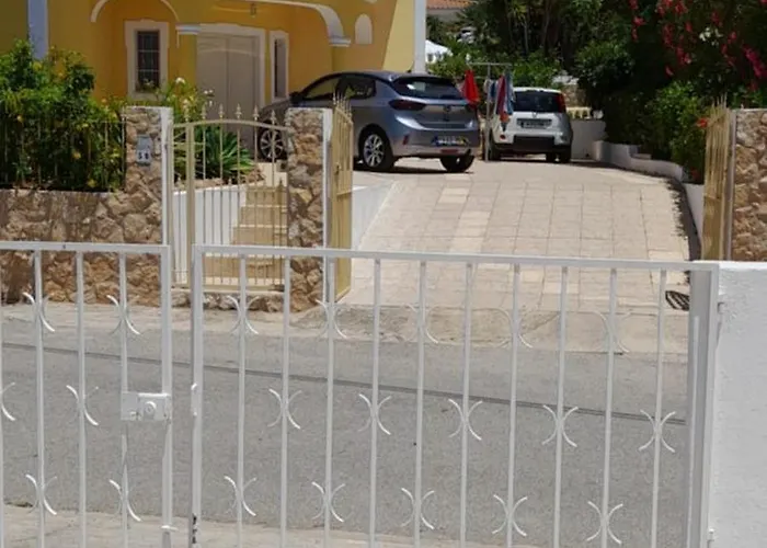 Casa Camarinha Dom wakacyjny *